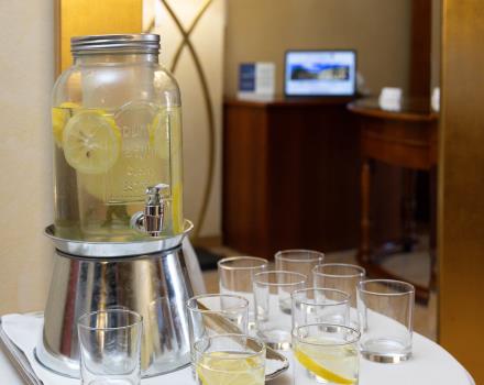 Al tuo arrivo al BWP Hotel Le Rondini potrai trovare tutti i giorni la tua bevanda detox efficace e gustosa in reception per il benessere di corpo, mente e spirito!