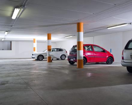 At the Best Western Plus Hotel Le Rondini, you can take a taxi to Turin Caselle Airport at cheap rate for 24/24 and free parking in the garage for your car.