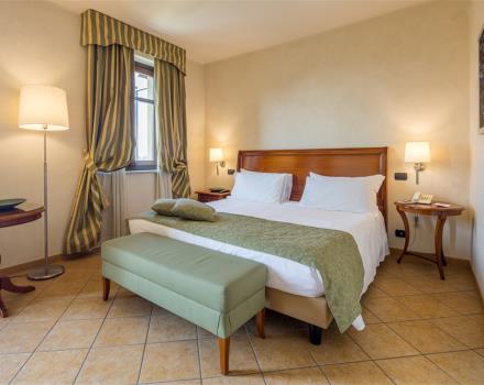 Reserve una habitación en San Francesco al Campo y alójese en el Best Western Plus Hotel Le Rondini, a solo 10 minutos del aeropuerto de Caselle. ¡Una combinación de antigüedad, modernidad y relajación!
